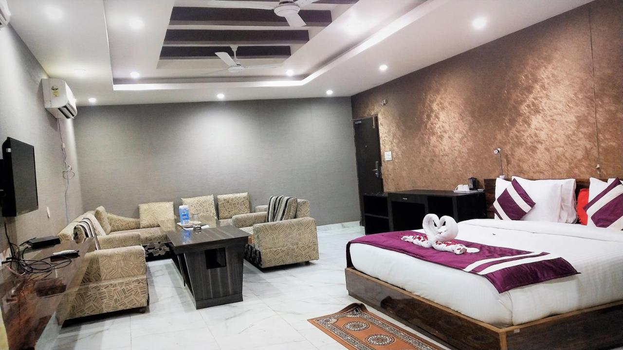 Отель Syona Residency Лакхнау Экстерьер фото
